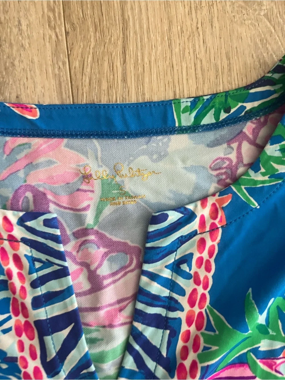 Lilly Pulitzer Nadine Dress UPF 50+ Pundy Blue Isle Be Back Chilly Lilly Small - Picture 2 of 5